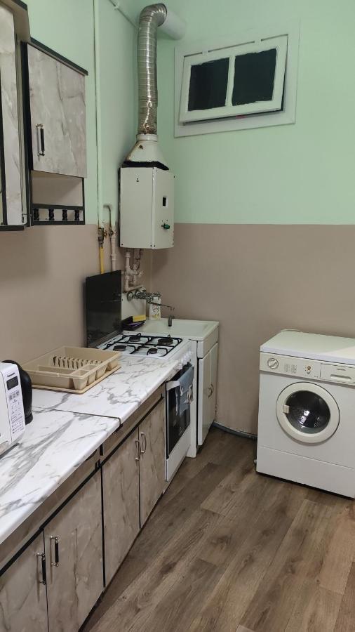 Apartment On Sheptytskyh 27 Львів Екстер'єр фото