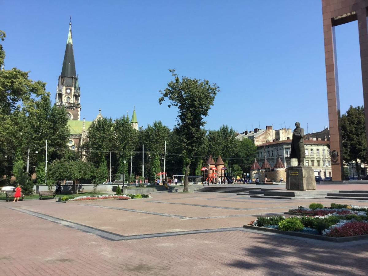 Apartment On Sheptytskyh 27 Львів Екстер'єр фото